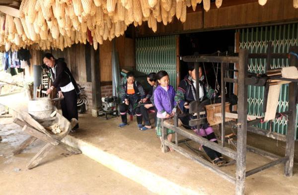 Khach San Sapa Ngay Nay Hotel ภายนอก รูปภาพ